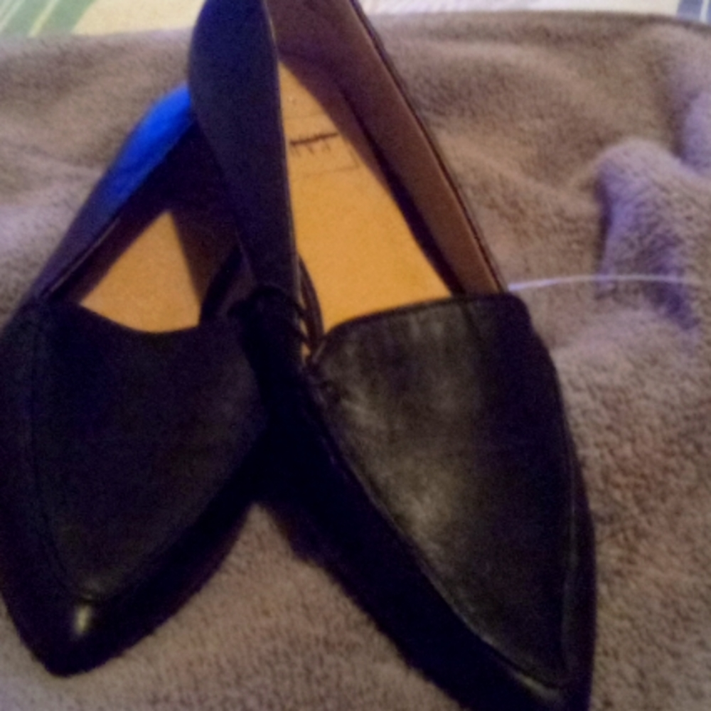 Women pointy toe shoes